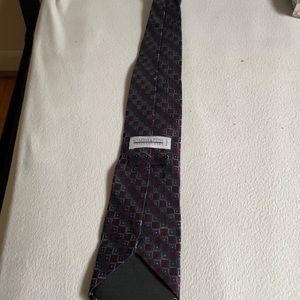 Joseph & Feiss International tie. 100% silk
